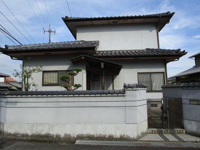 4LDK house in Mihara, Hiroshima - Photo 1