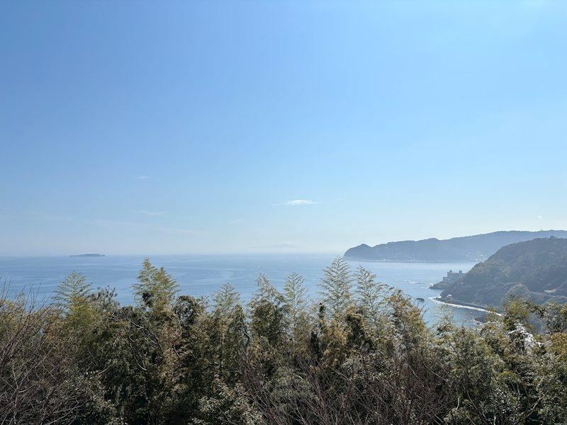 1LDK apartment in Atami, Shizuoka - Photo 1