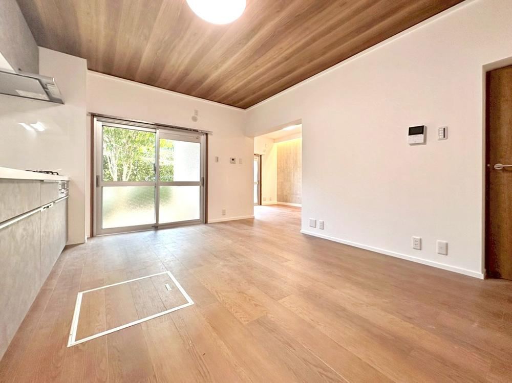 3LDK apartment in Suita, Osaka - Photo 1