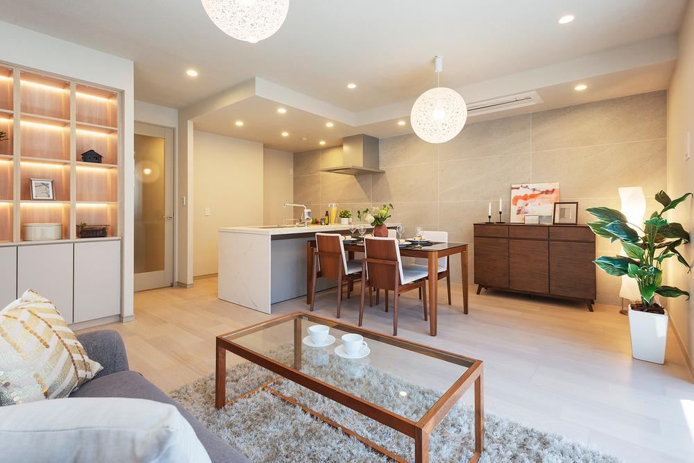 Renovated 3LDK Apartment with Pet Policy in Suginami - Photo 1