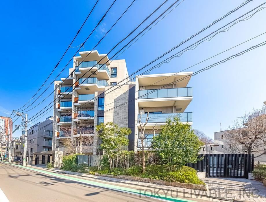 1LDK apartment in Setagaya Ward, Tokyo - Photo 1
