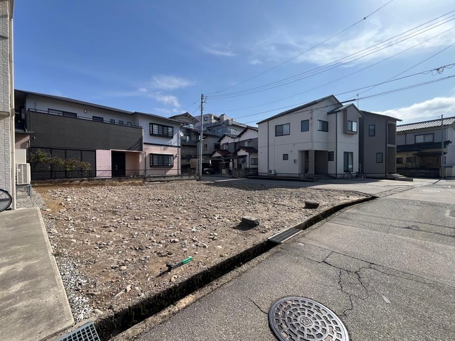 168 m² land in Kanazawa, Ishikawa - Photo 1