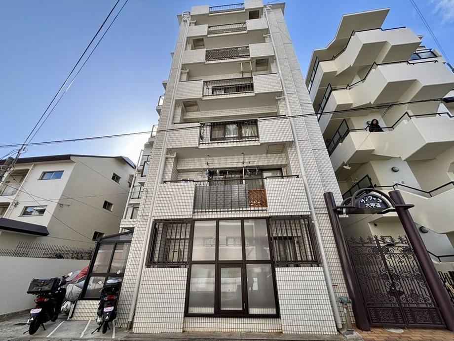 2LDK apartment in Nada Ward, Kobe, Hyogo - Photo 1