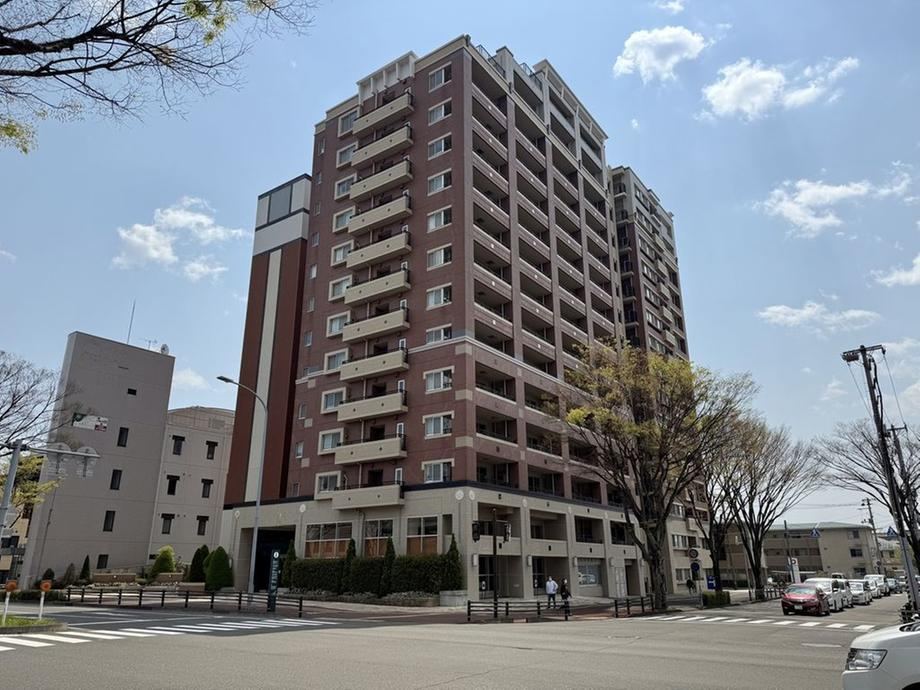 3LDK Apartment in Nagamachi Minami - Photo 1