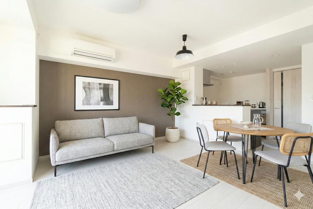 Top Floor 1LDK Apartment in Hodogaya - Photo 1