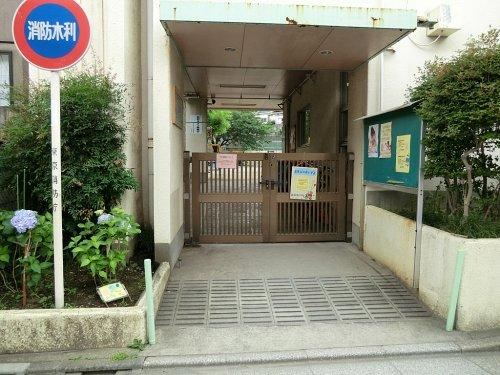 Custom-Built House in Setagaya with English Support - Photo 1