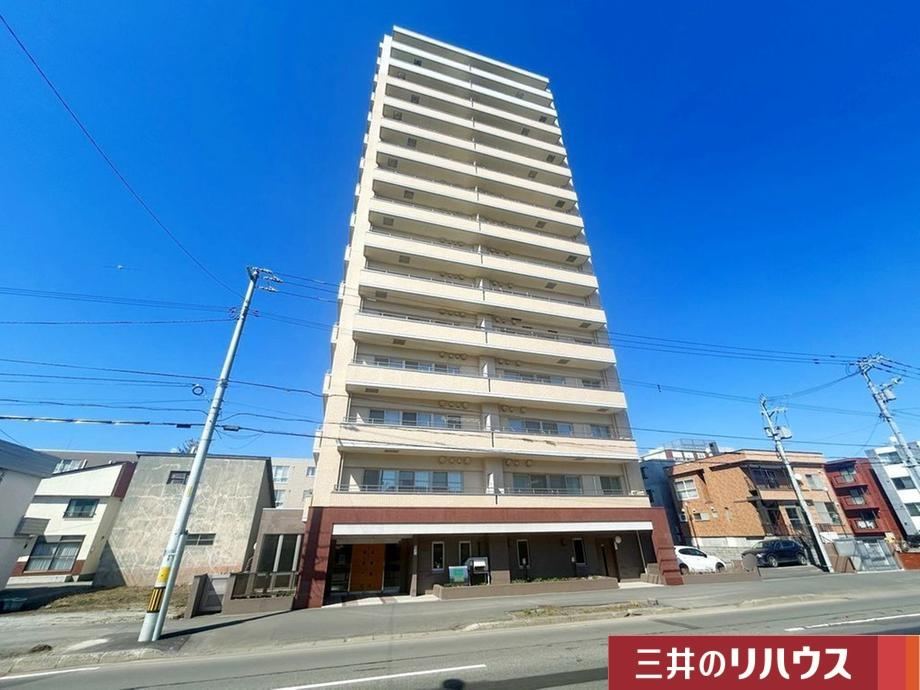 4LDK apartment in Higashi Ward, Sapporo, Hokkaido - Photo 1