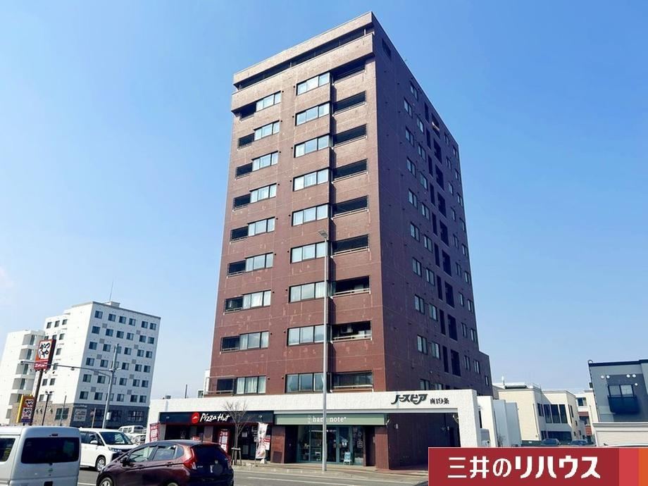 3LDK apartment in Chuo Ward, Sapporo, Hokkaido - Photo 1