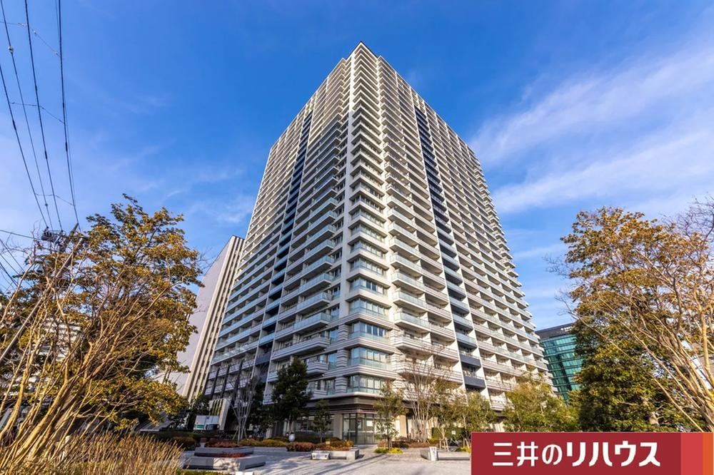 Modern 3LDK Apartment Near Shinagawa Seaside Station - Photo 1