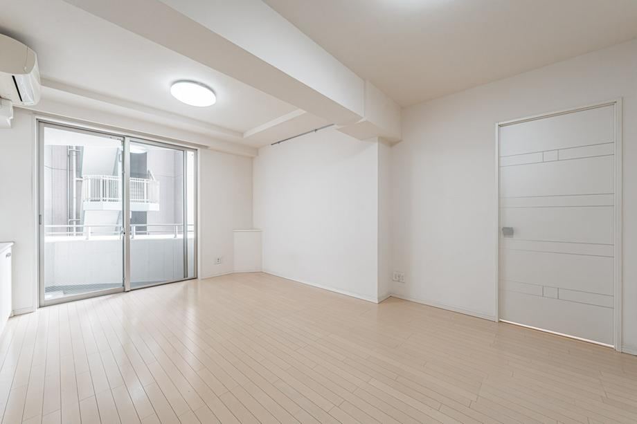 1LDK apartment in Shinjuku Ward, Tokyo - Photo 1