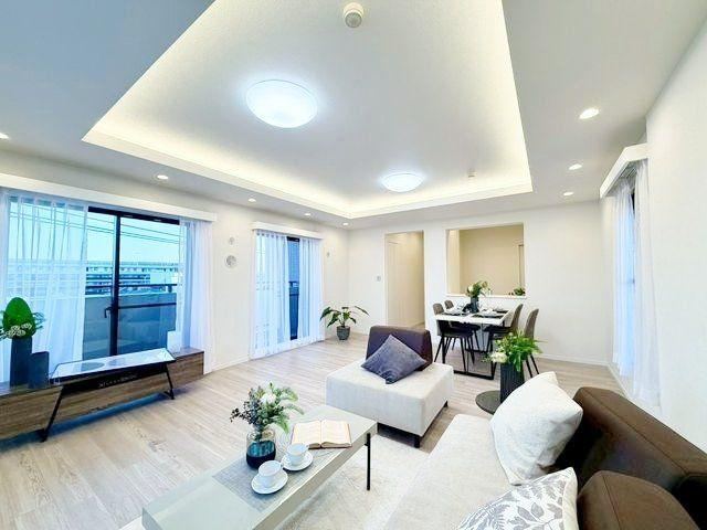 Open 4LDK Apartment in Arima - Photo 1