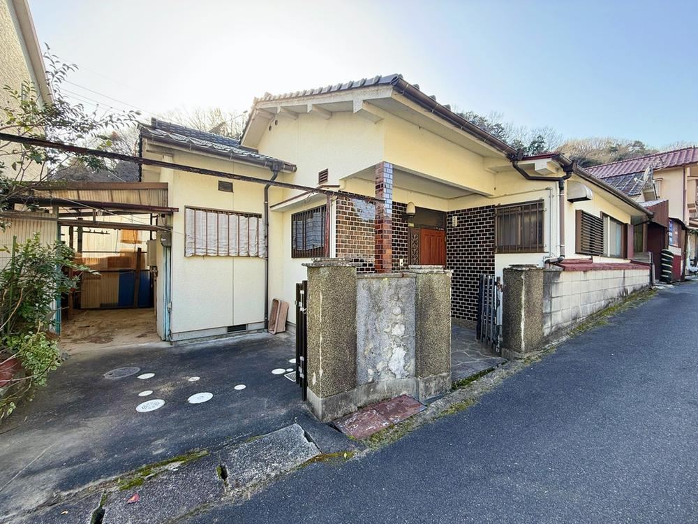 3DK house in Aki Ward, Hiroshima - Photo 1