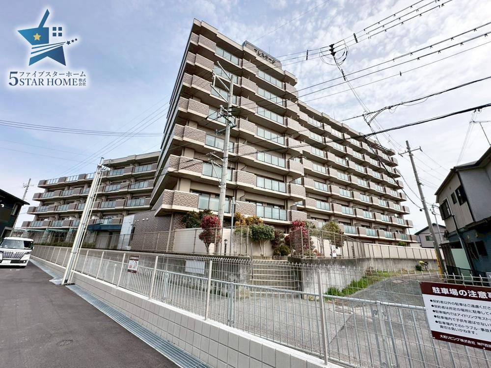 3LDK apartment in Akashi, Hyogo - Photo 1