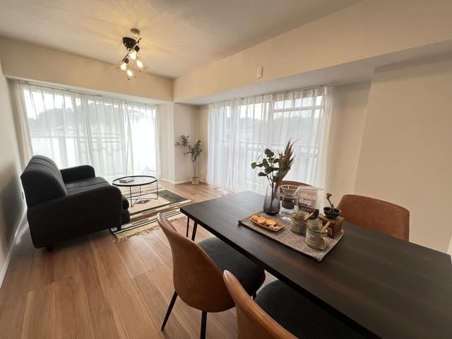 Modern 3LDK Apartment in Yokosuka - Photo 1