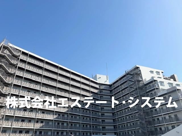 Spacious 2LDK+S Apartment Under Renovation in Wako City - Photo 1