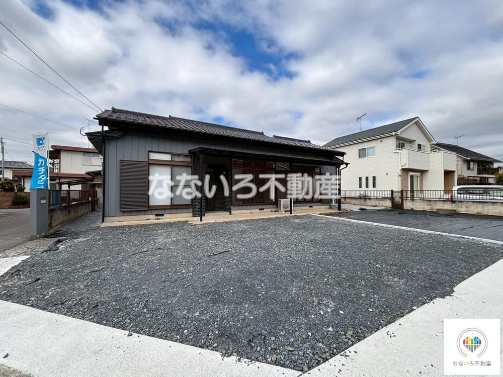 Renovated 2LDK Detached House with Spacious Lot - Photo 1