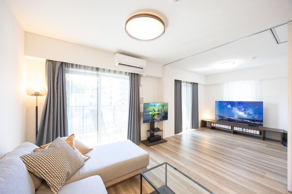 Newly Built 3LDK Apartment with Spacious Layout in Fujisawa - Photo 1