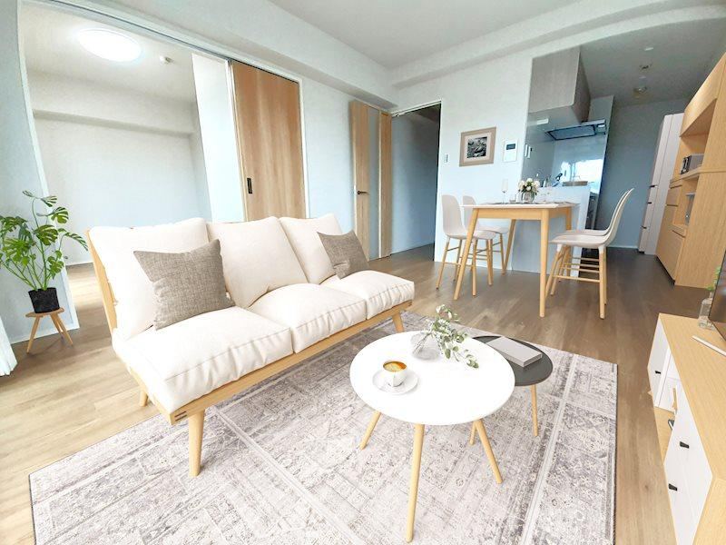 Renovated Top Floor 3LDK Maisonette Apartment - Photo 1