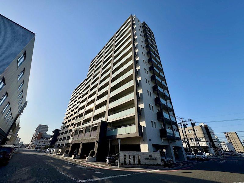3LDK apartment in Kita Ward, Okayama - Photo 1