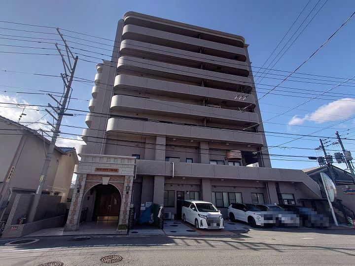 2LDK+S apartment in Higashi Ward, Hiroshima - Photo 1