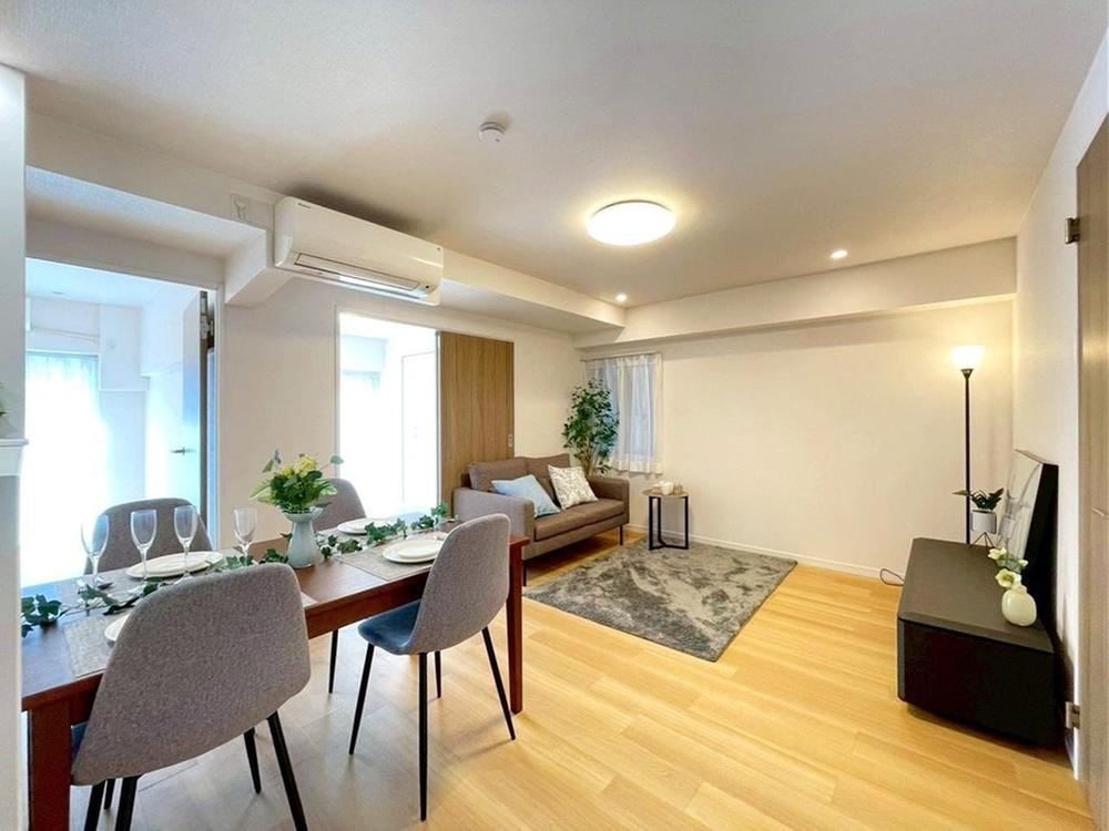 Charming 2LDK Apartment in Funabashi - Photo 1