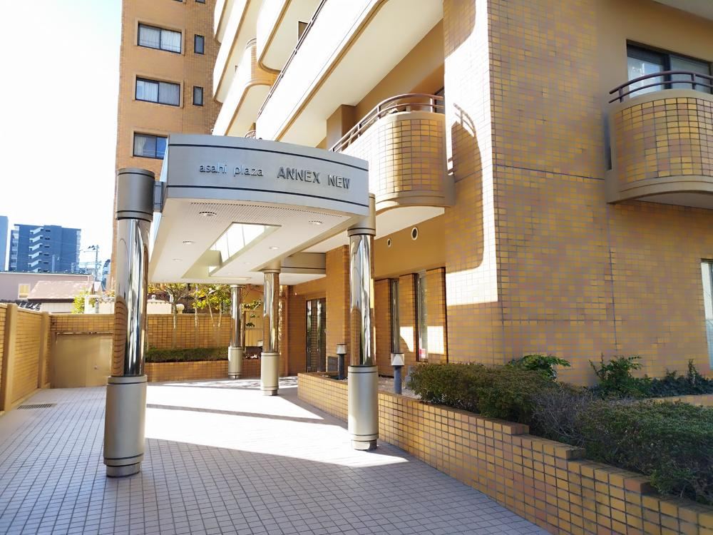 Renovated 3LDK Corner Apartment in Aoba, Sendai - Photo 1