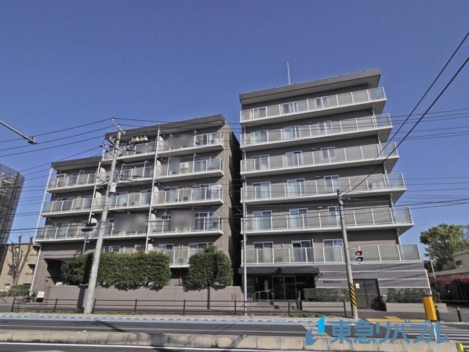 Upcoming Renovated Apartment in Ichinotubo - Photo 1