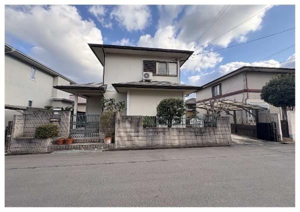 4LDK house in Kawachinagano, Osaka - Photo 1