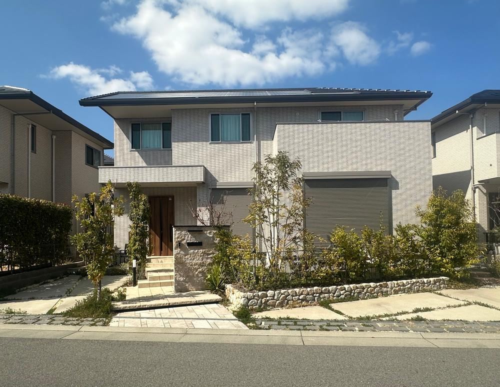 4LDK house in Ashiya, Hyogo - Photo 1