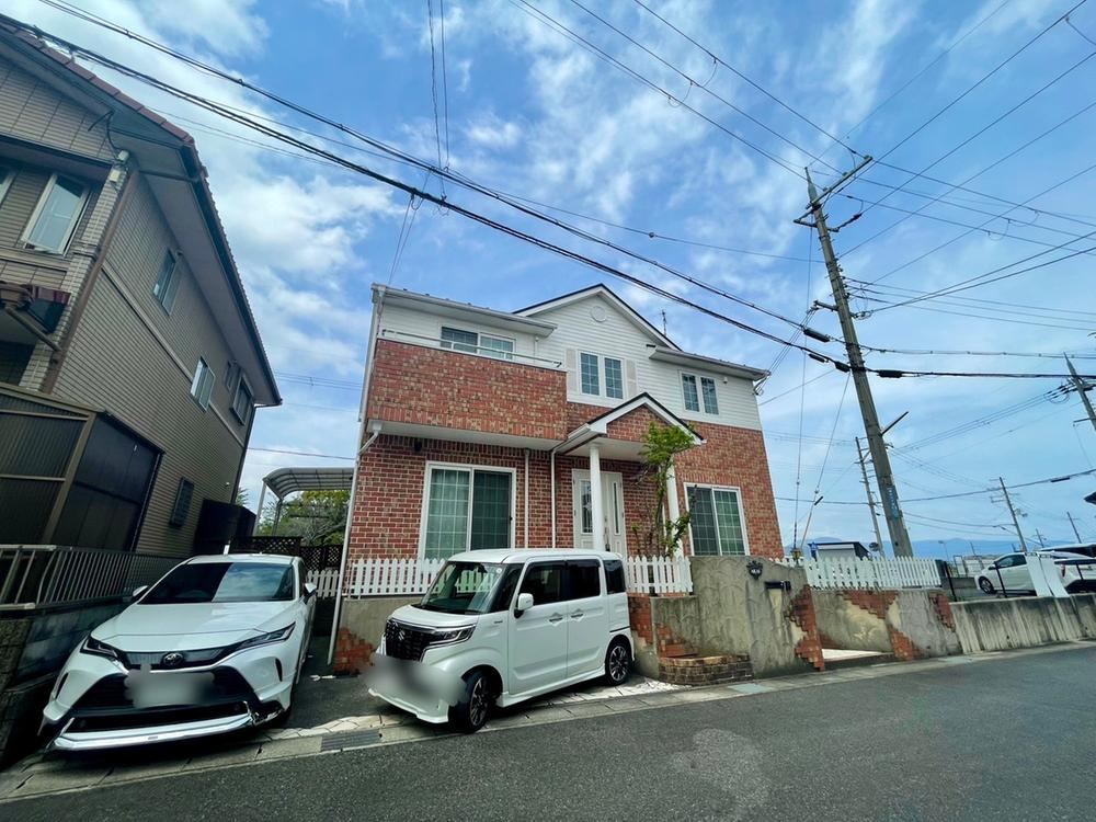 5LDK house in Kusatsu, Shiga - Photo 1