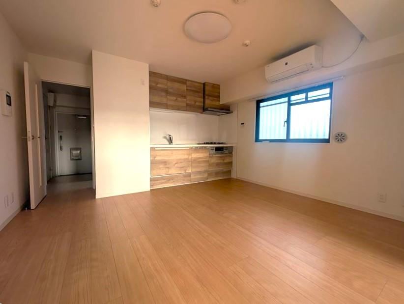Pet-Friendly 3LDK Apartment Near Central Yokohama - Photo 1
