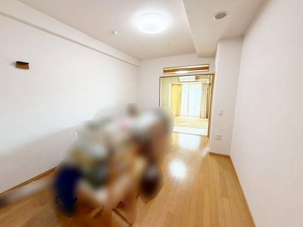 2LDK+S apartment in Higashinada Ward, Kobe, Hyogo - Photo 1