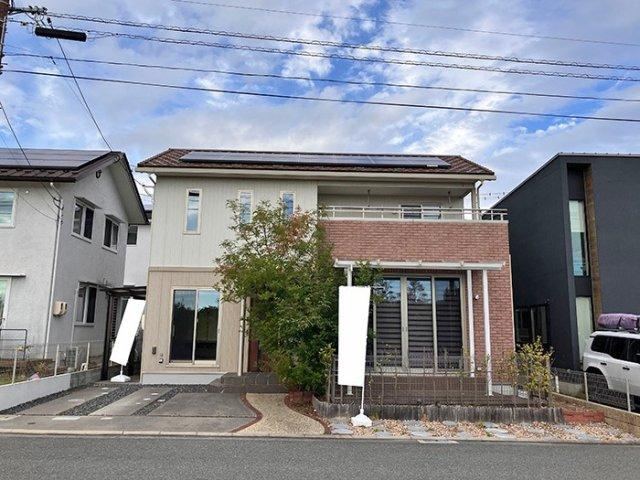 4LDK house in Saeki Ward, Hiroshima - Photo 1