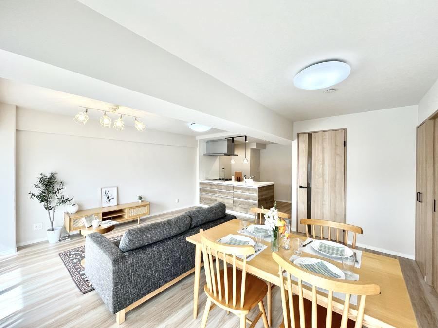 Modern 3LDK Apartment in Ichikawa - Photo 1