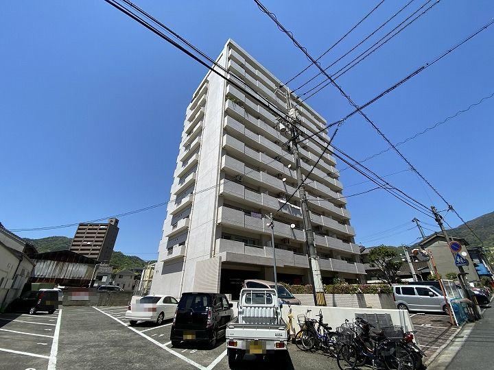 3LDK apartment in Kure, Hiroshima - Photo 1