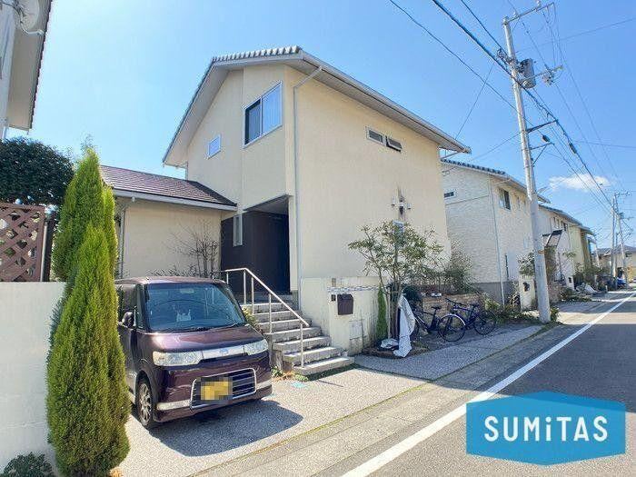 3LDK house in Matsuyama, Ehime - Photo 1