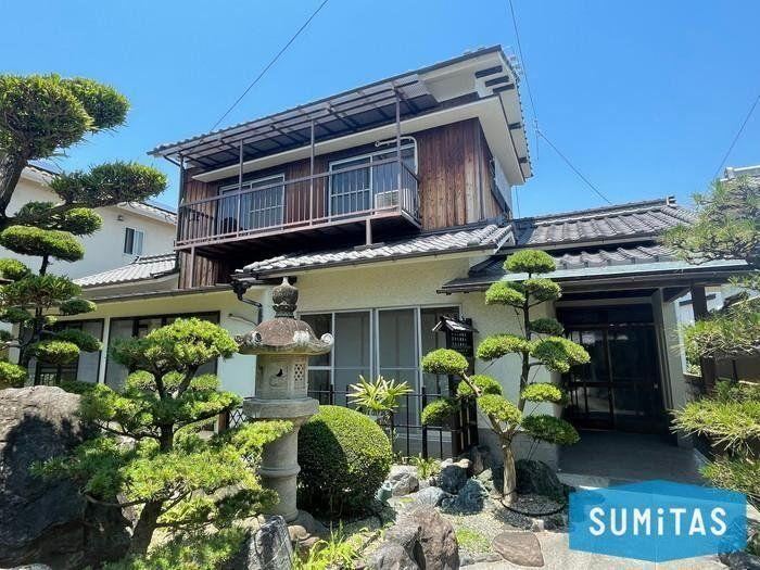 5DK house in Matsuyama, Ehime - Photo 1