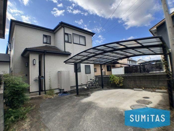 4LDK house in Matsuyama, Ehime - Photo 1