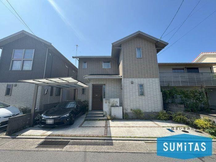 4LDK house in Matsuyama, Ehime - Photo 1