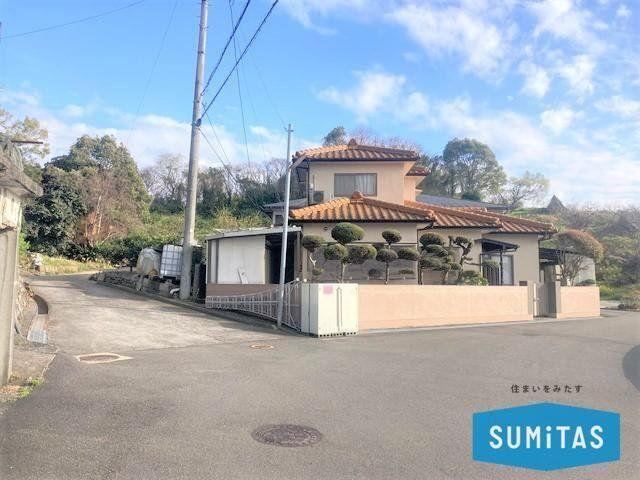 6DK house in Matsuyama, Ehime - Photo 1