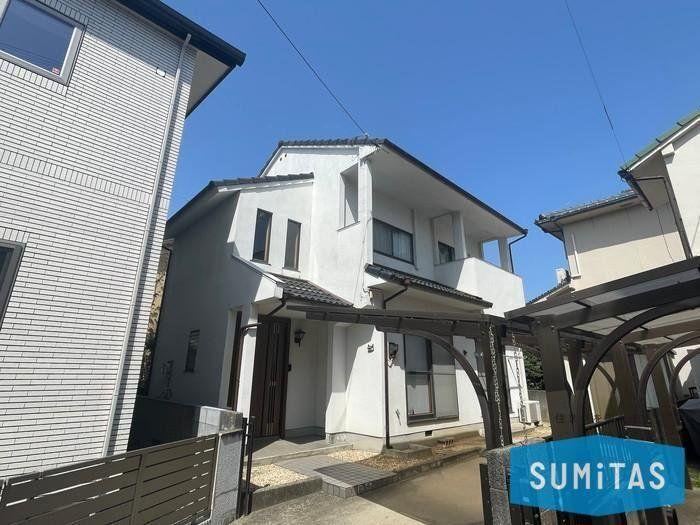 3LDK house in Matsuyama, Ehime - Photo 1