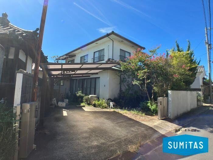 5LDK house in Matsuyama, Ehime - Photo 1