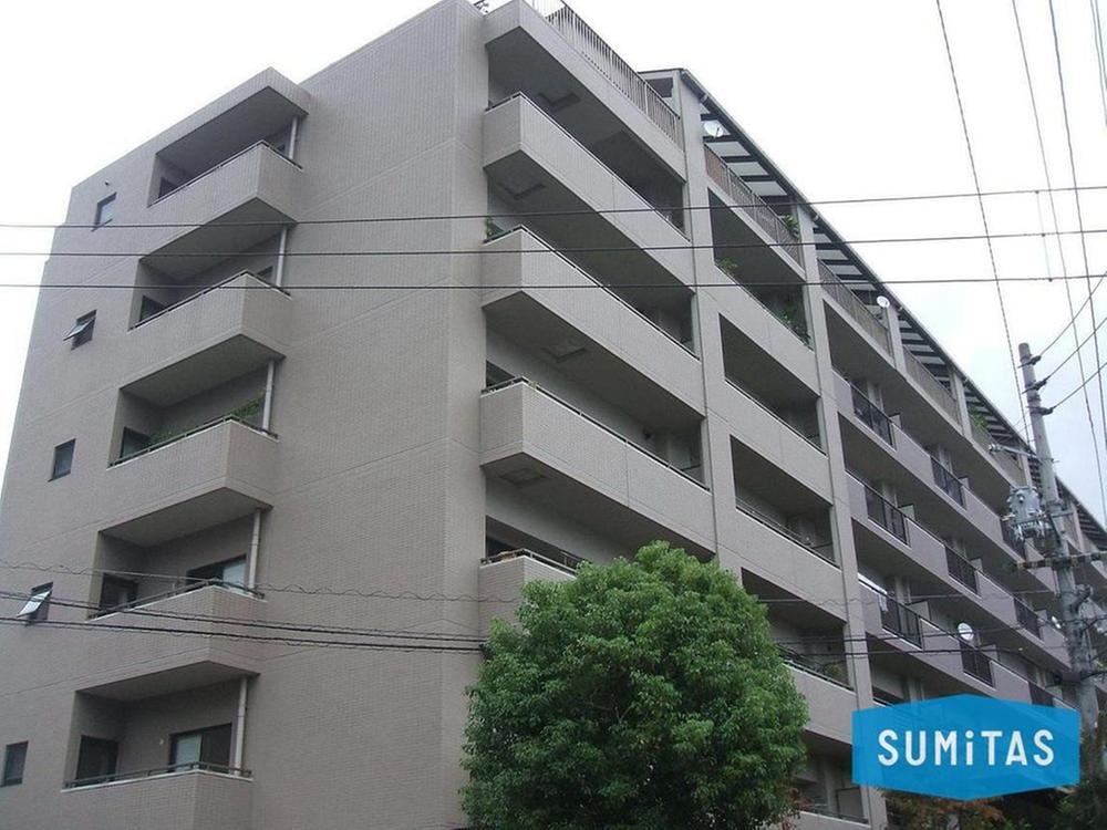 3LDK apartment in Matsuyama, Ehime - Photo 1