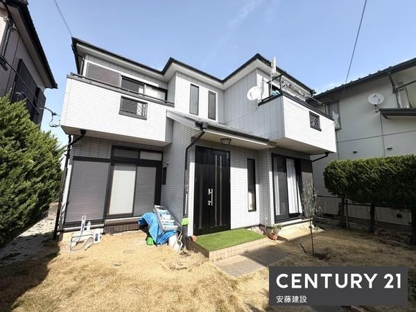 Renovated 4LDK Home with Garden in Sayama - Photo 1