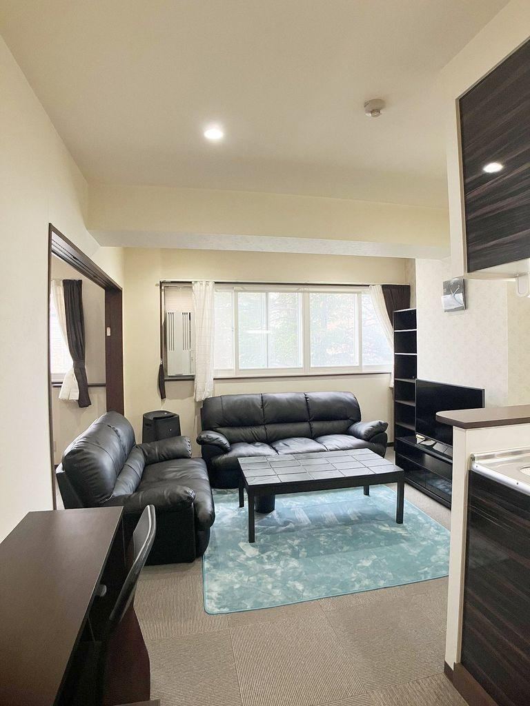 Charming 2LDK Apartment in Central Sapporo - Photo 1