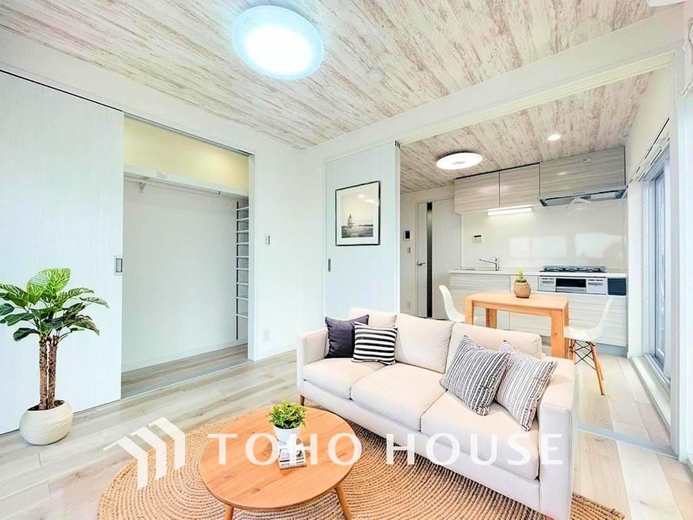 Immediate Viewing Available! Newly Renovated 1DK Apartment in Jiyugaoka - Photo 1