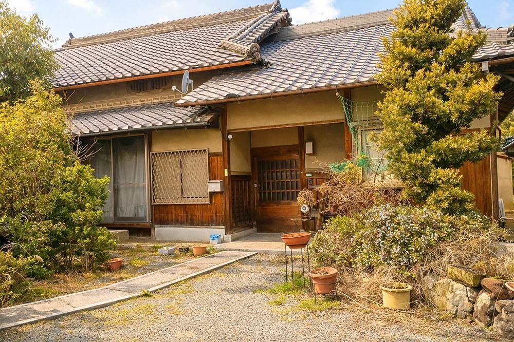 11DK house in Kaizuka, Osaka - Photo 1