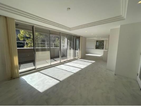 3LDK+S apartment in Ashiya, Hyogo - Photo 1