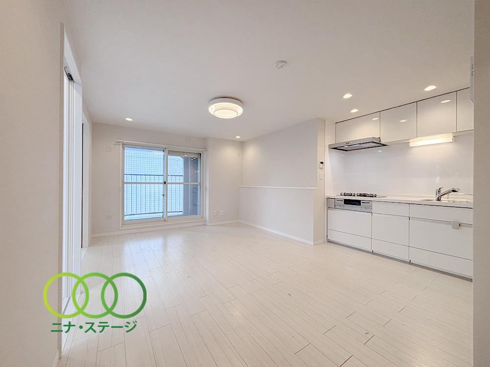 Stylish 3LDK Apartment in Shibuya, Tokyo - Photo 1