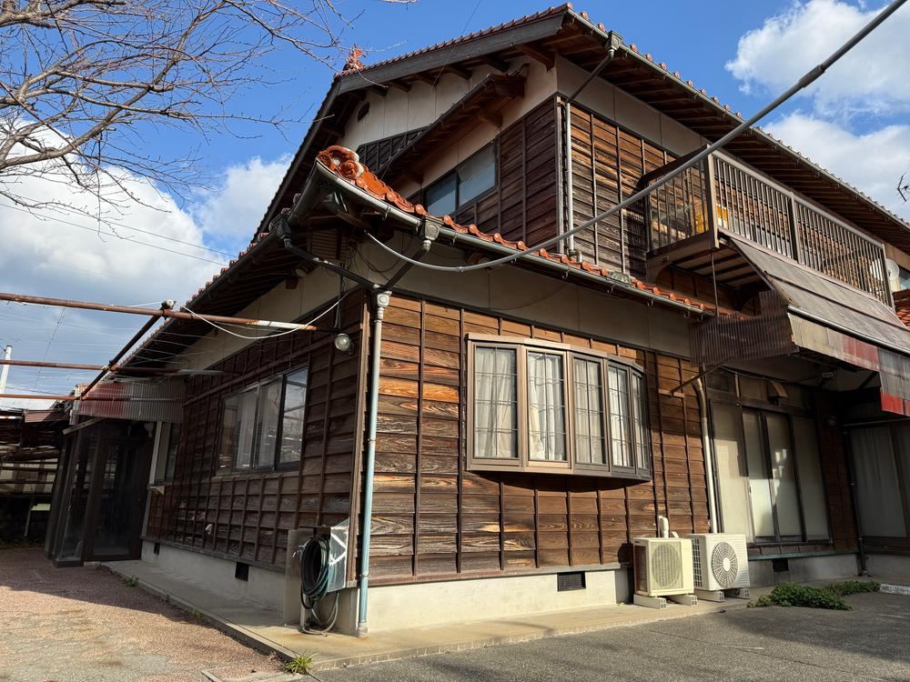 8LDK+S house in Gotsu, Shimane - Photo 1